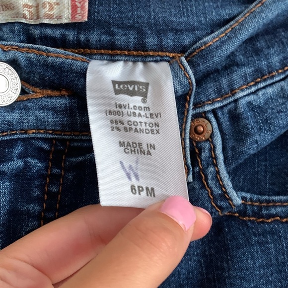 Levi’s women’s size 27 512 boot cut jeans - Picture 3 of 6